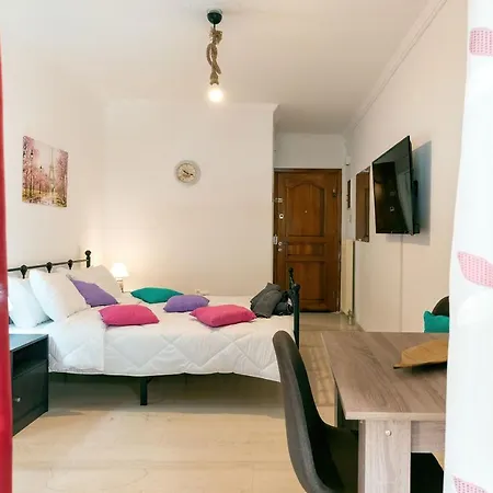 Maria'S Apartment Δίπλα Στο Νοσοκομείο Παίδων Και Στο Λαϊκό Athènes Extérieur photo